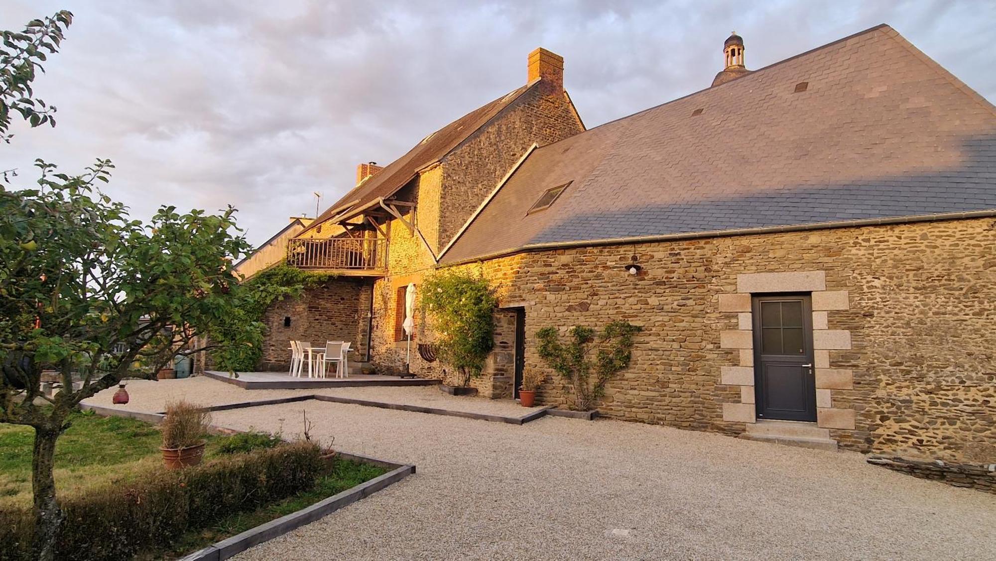 뽕또흑송 La Maison Du Mont Saint Michel B&B 외부 사진